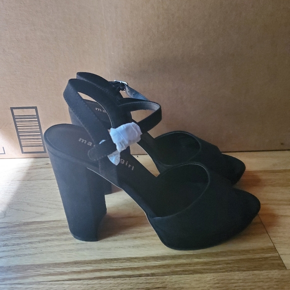 Madden Girl Platform Sandals - Picture 4 of 4